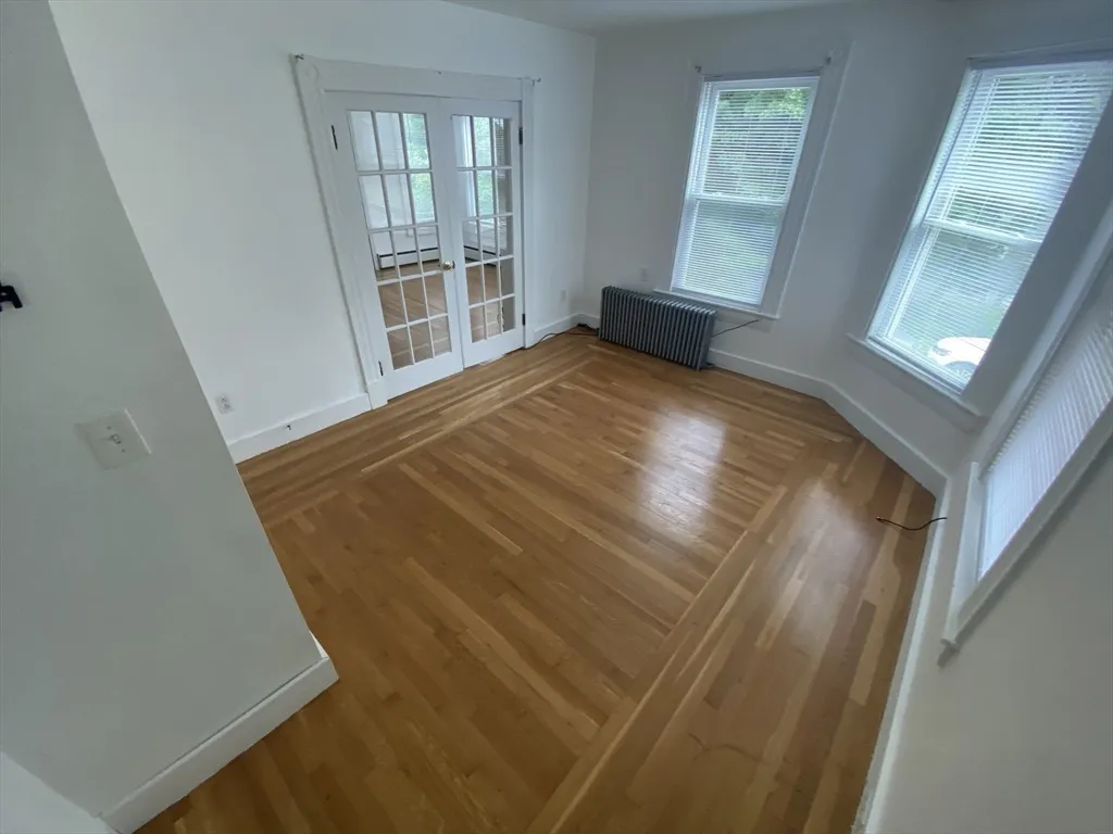 2 bed, 1 bath apartment for rent at 35 Grant St Unit 2, Milford — photo 5 of 20