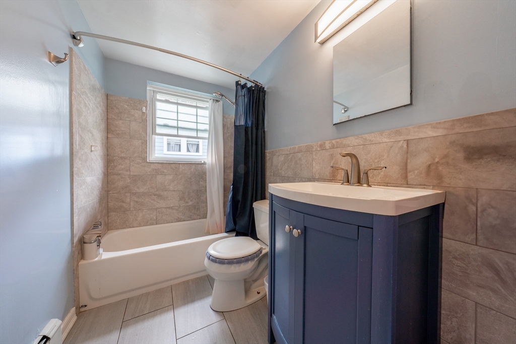 2 bed, 1 bath apartment for rent at 35 Hamilton Rd Unit 35, Belmont — photo 7 of 13