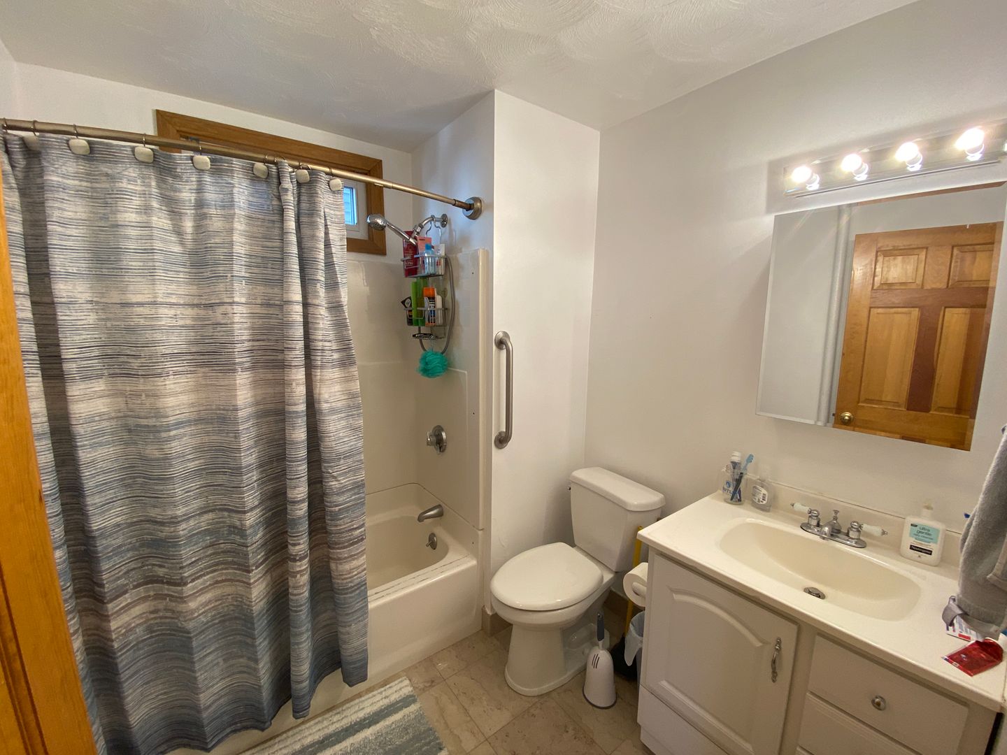 3 bed, 1 bath apartment for rent at 35 Hancock St Unit 1, Spring Hill — photo 9 of 10
