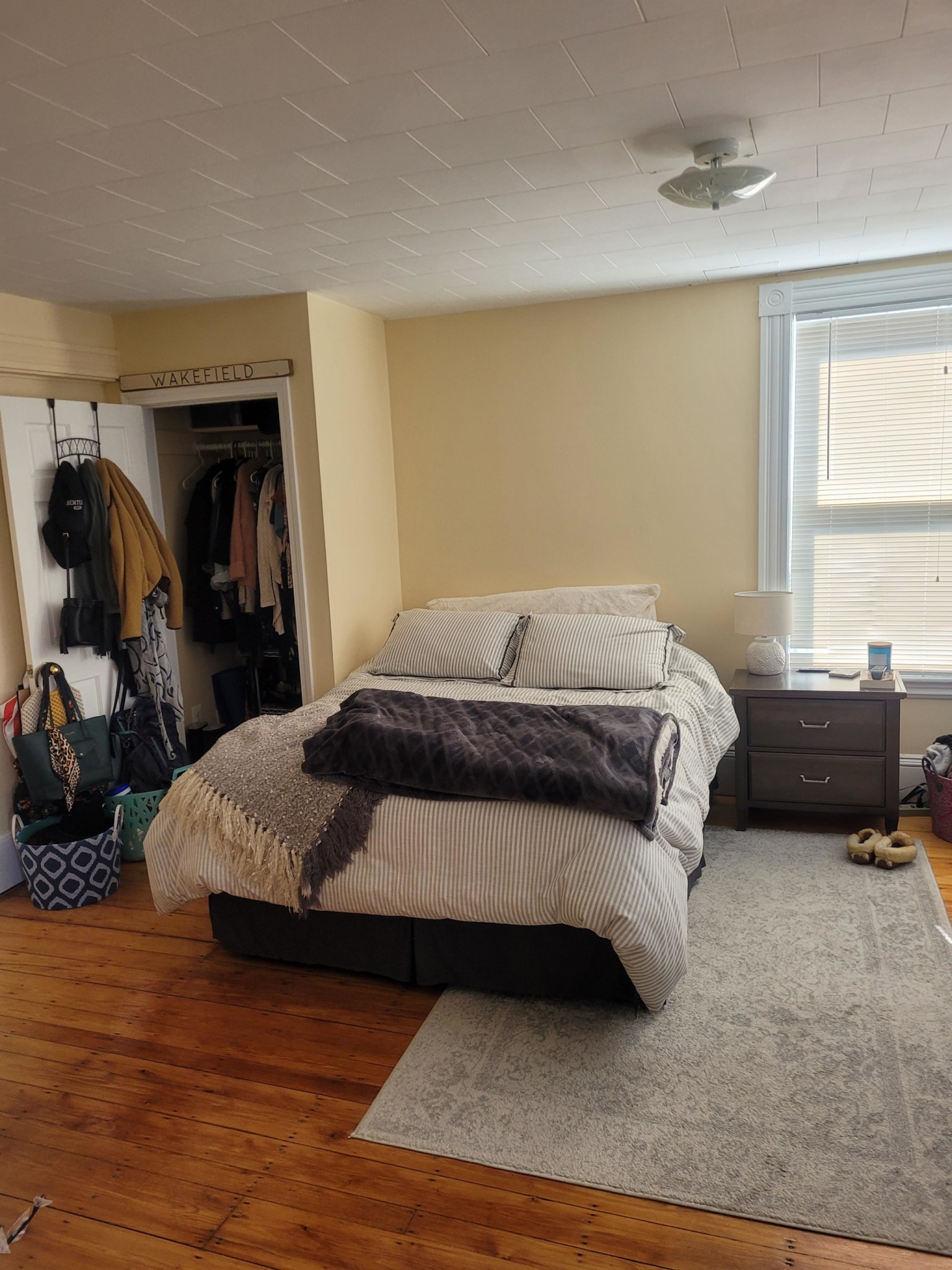 3 bed, 1 bath apartment for rent at 35 Hancock St Unit 3, Spring Hill — photo 1 of 14