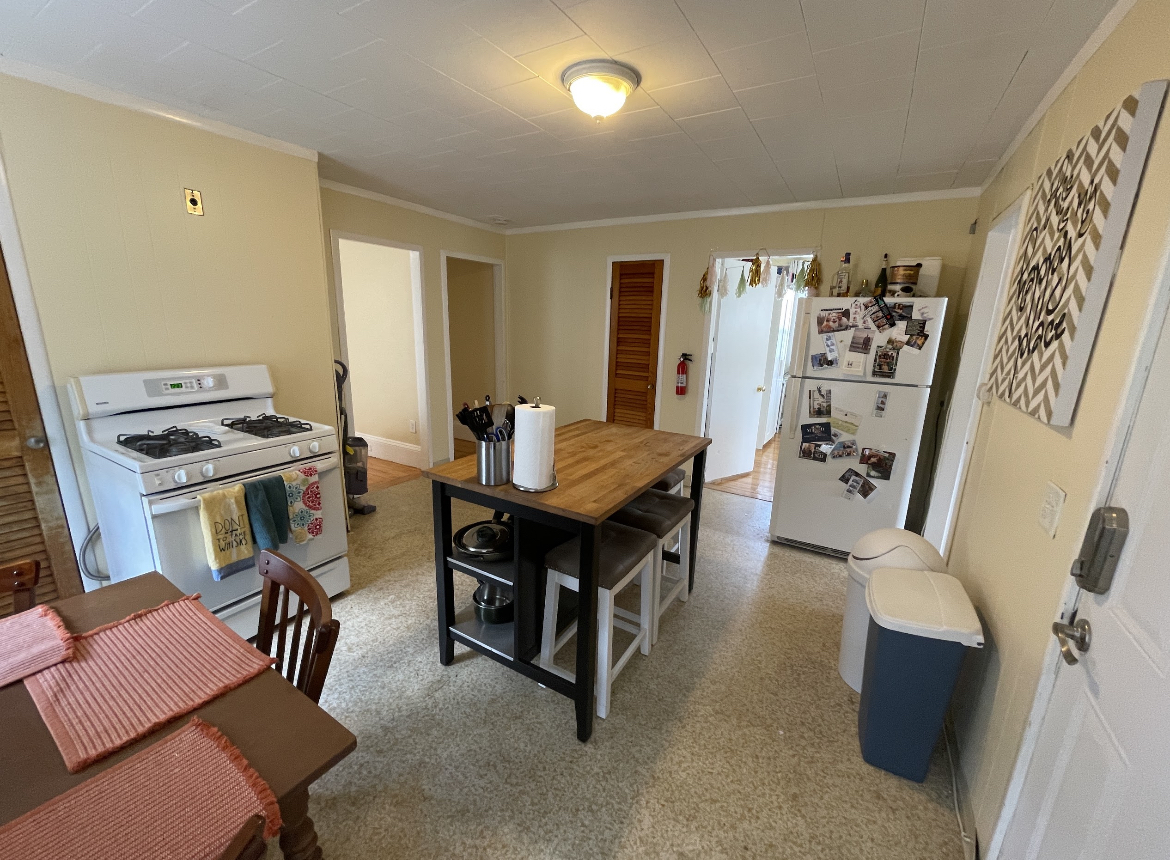 3 bed, 1 bath apartment for rent at 35 Hancock St Unit 3A, Spring Hill — photo 2 of 40