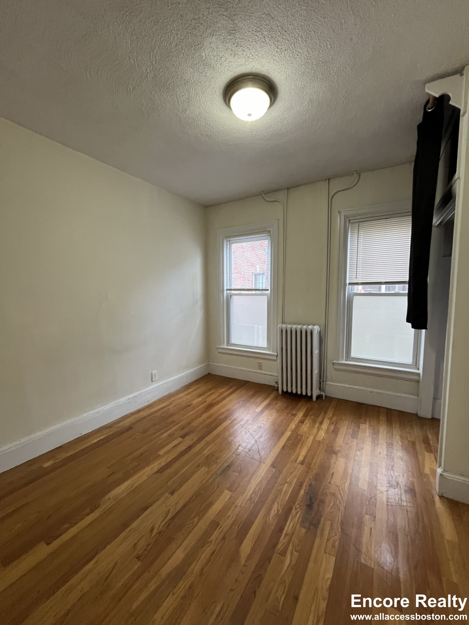 1 bed, 1 bath apartment for rent at 35 Harvard Sq Unit 1, Brookline Village — photo 8 of 10