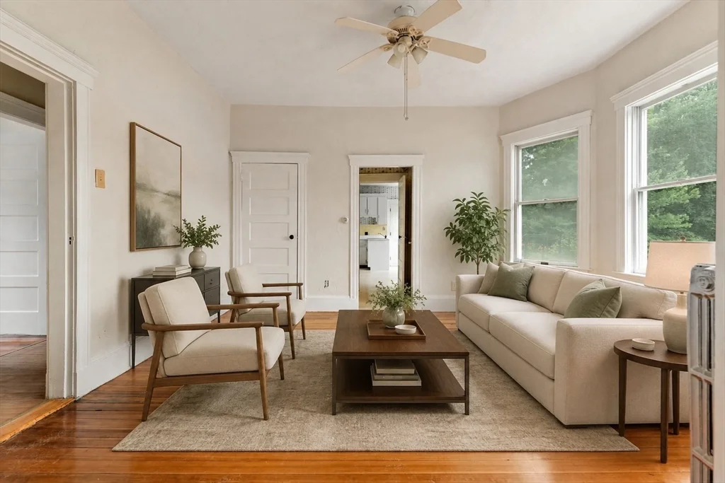 4 bed, 1 bath apartment for rent at 35 Heron St Unit 1, West Roxbury