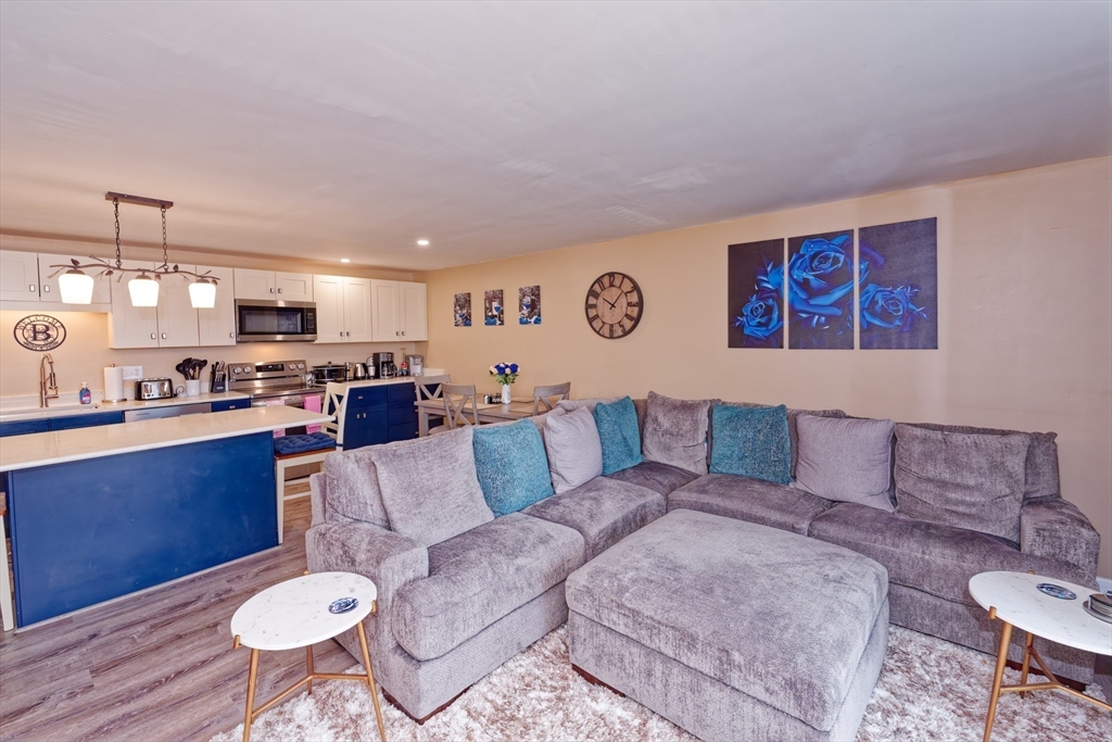 1 bed, 1 bath apartment for rent at 35 High St Unit 16, Marlborough — photo 6 of 19