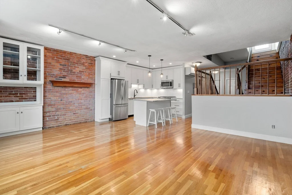 2 bed, 1 bath apartment for rent at 35 High St Unit 4, Charlestown — photo 7 of 15