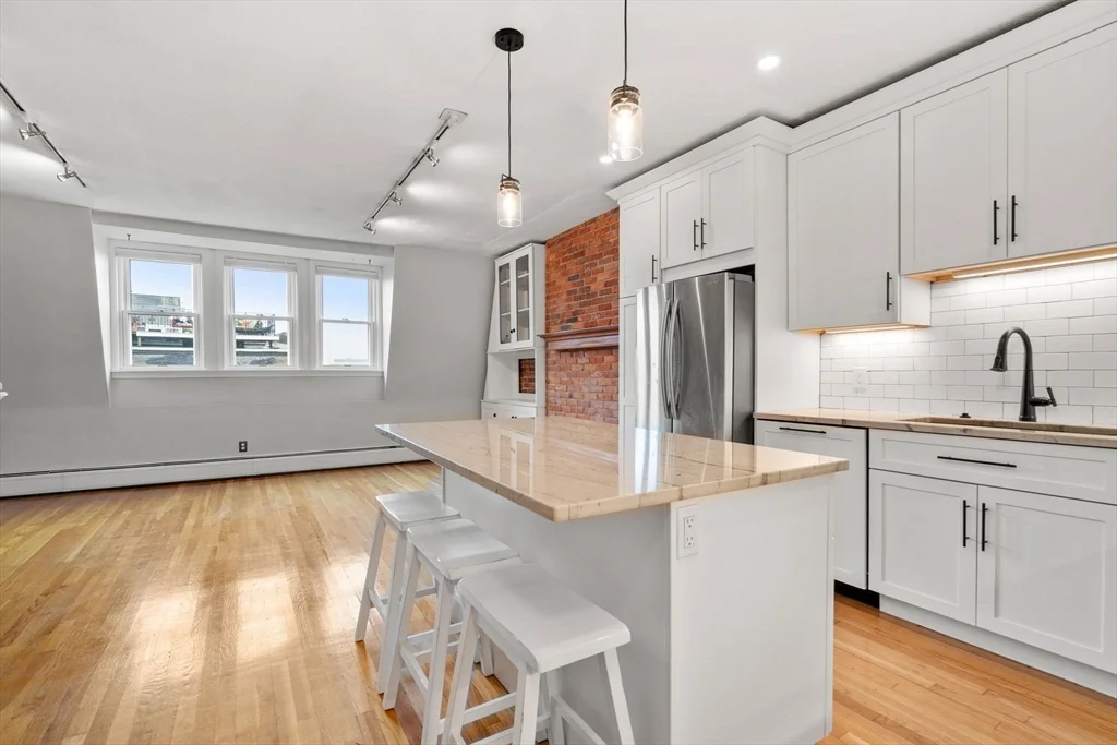 2 bed, 1 bath apartment for rent at 35 High St Unit 4, Charlestown — photo 6 of 15