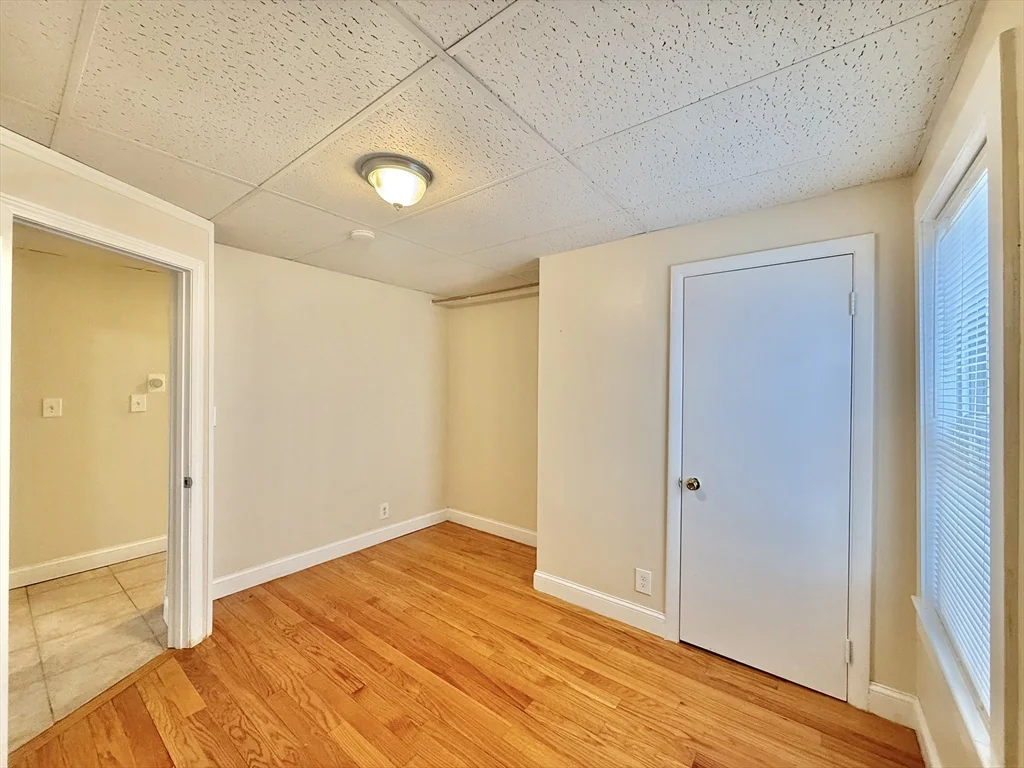 3 bed, 1 bath apartment for rent at 35 Highland Ave Unit 1, Everett — photo 13 of 22