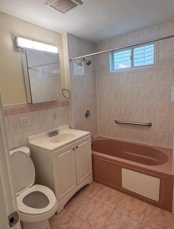 4 bed, 2 bath apartment for rent at 35 Hollander St Unit 2, Roxbury — photo 15 of 17