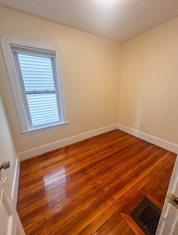 4 bed, 2 bath apartment for rent at 35 Hollander St Unit 2, Roxbury — photo 8 of 17