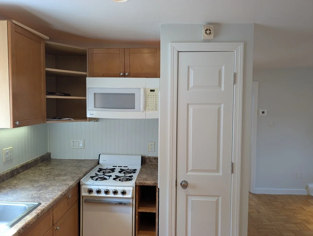 1 bed, 1 bath apartment for rent at 35 Homer Ave Unit 7, West Cambridge — photo 5 of 15