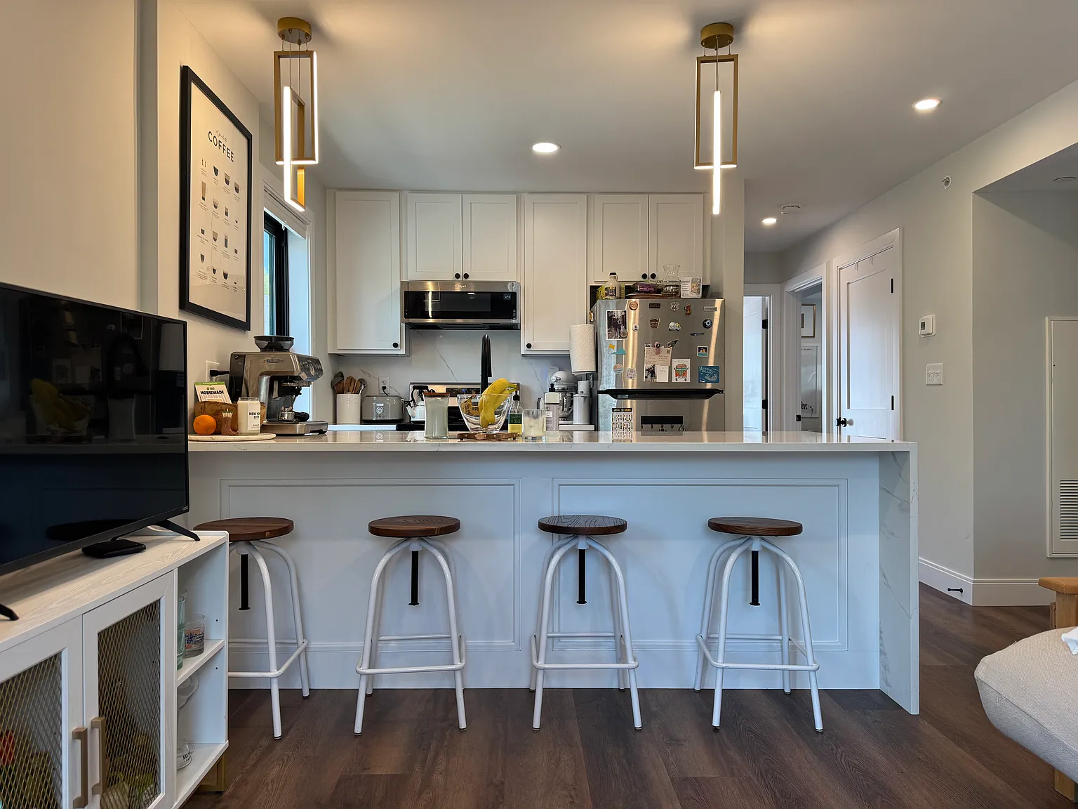 3 bed, 3 bath apartment for rent at 35 Hunnewell Ave Unit 3, Brighton