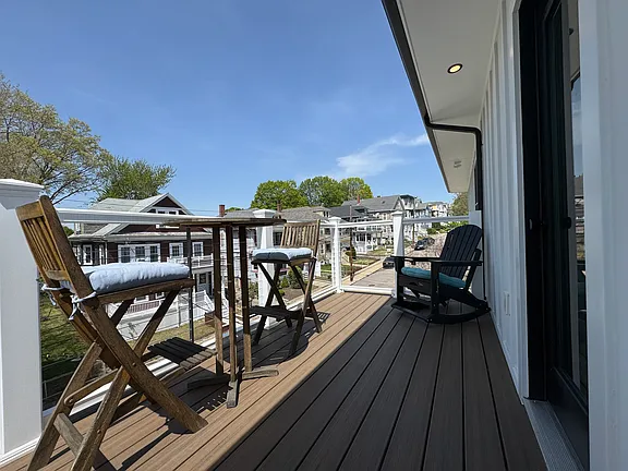 3 bed, 3 bath apartment for rent at 35 Hunnewell Ave Unit 3, Brighton — photo 7 of 8