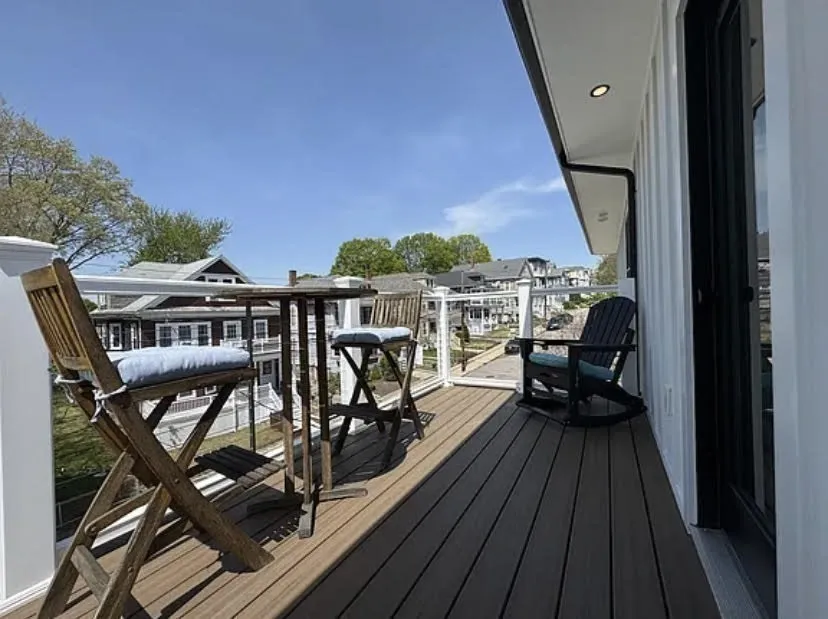 3 bed, 3 bath apartment for rent at 35 Hunnewell Ave Unit 3, Oak Square — photo 9 of 11