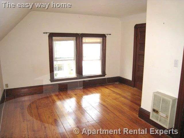 3 bed, 1 bath apartment for rent at 35 Ibbetson St, Porter Square — photo 8 of 8