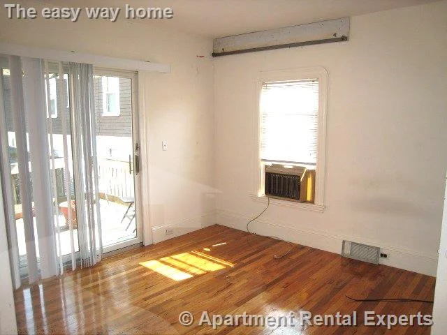 3 bed, 1 bath apartment for rent at 35 Ibbetson St, Porter Square — photo 7 of 8