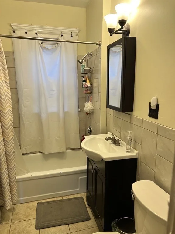 3 bed, 1 bath apartment for rent at 35 Iffley Rd Unit 3, Jamaica Plain — photo 12 of 12