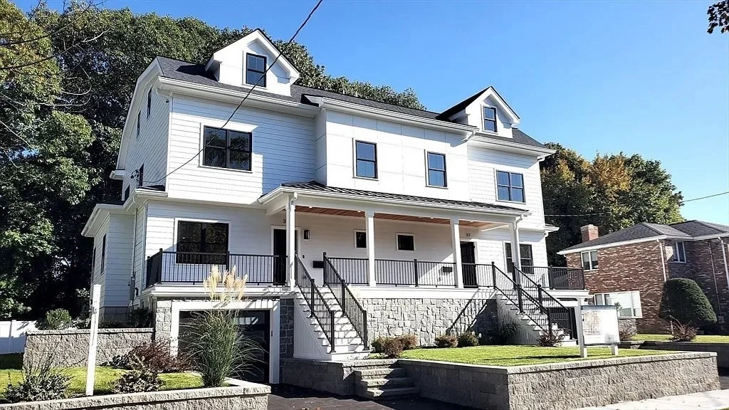4 bed, 3 bath apartment for rent at 35 John St Unit 35, Newton — photo 2 of 29