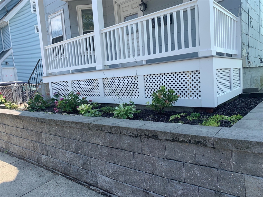 3 bed, 1 bath apartment for rent at 35 Joseph St Unit 2, Medford — photo 3 of 20