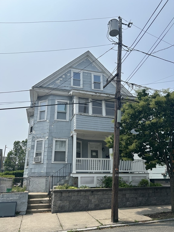 3 bed, 1 bath apartment for rent at 35 Joseph St Unit 2, Medford — photo 1 of 20