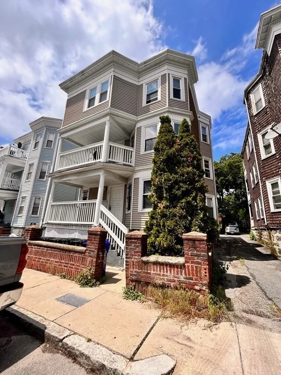 3 bed, 1 bath apartment for rent at 35 Kenberma Rd Unit 2, Dorchester — photo 10 of 11