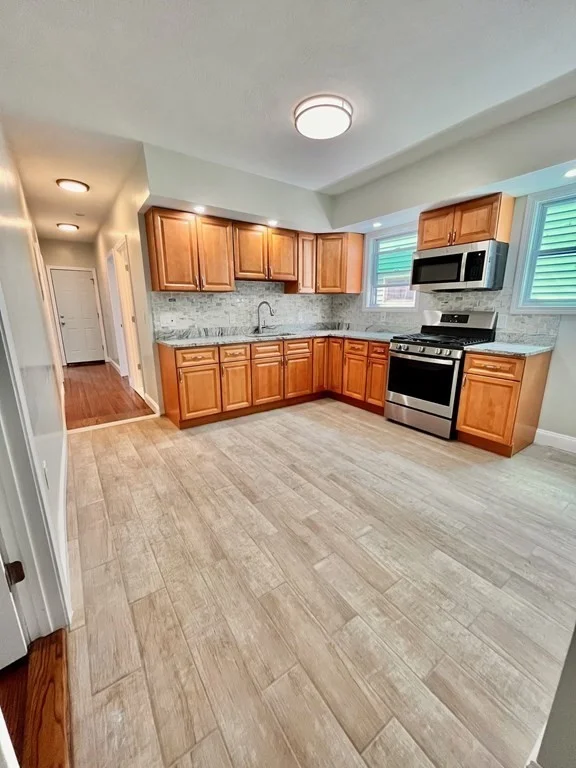 3 bed, 1 bath apartment for rent at 35 Kenberma Rd Unit 2, Dorchester — photo 1 of 11