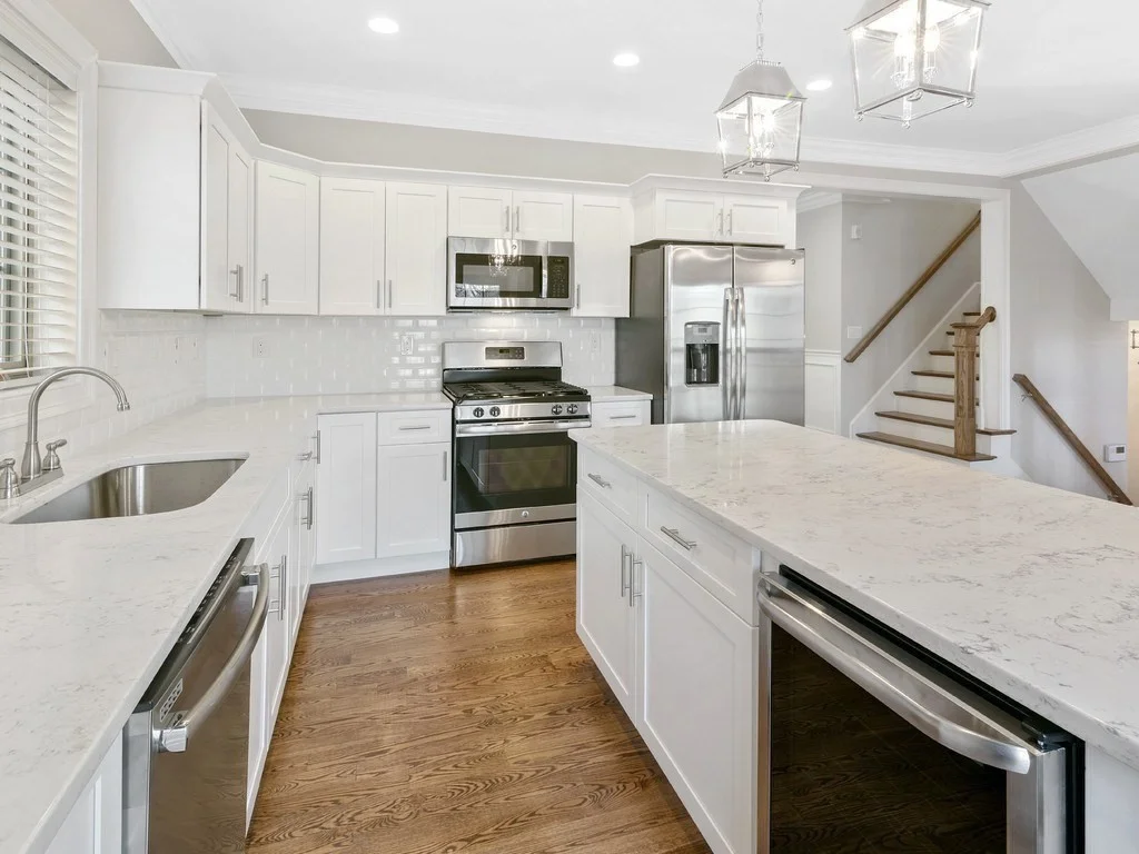 3 bed, 2 bath apartment for rent at 35 Lambert St Unit 35, Roxbury — photo 2 of 11