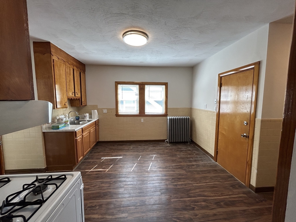 3 bed, 1 bath apartment for rent at 35 Leniston Unit 2, Roslindale — photo 19 of 24
