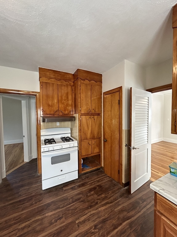 3 bed, 1 bath apartment for rent at 35 Leniston Unit 2, Roslindale — photo 20 of 24