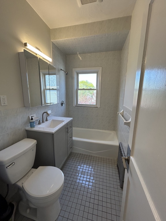 3 bed, 1 bath apartment for rent at 35 Leniston Unit 2, Roslindale — photo 12 of 24