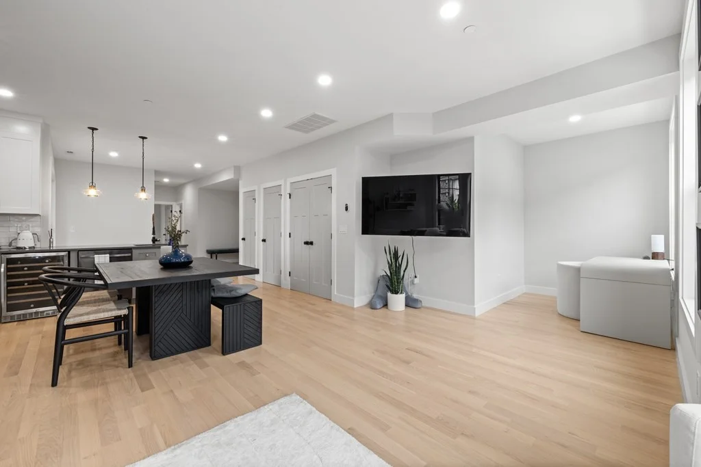 2 bed, 2 bath apartment for rent at 35 Leyden St Unit 4, East Boston — photo 17 of 17