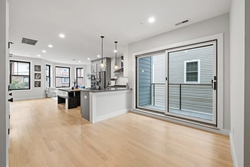 2 bed, 2 bath apartment for rent at 35 Leyden St Unit 4, East Boston — photo 14 of 17