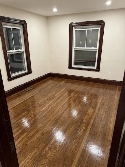 2 bed, 1 bath apartment for rent at 35 Lincoln St Unit 1, Winthrop — photo 10 of 11