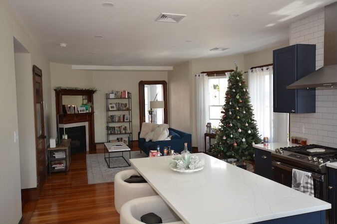 2 bed, 1 bath apartment for rent at 35 Lincoln St Unit 2, Winthrop — photo 3 of 9