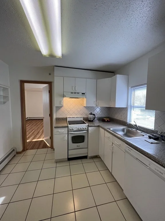 1 bed, 1 bath apartment for rent at 35 Lincoln St Unit 4, Malden — photo 4 of 13