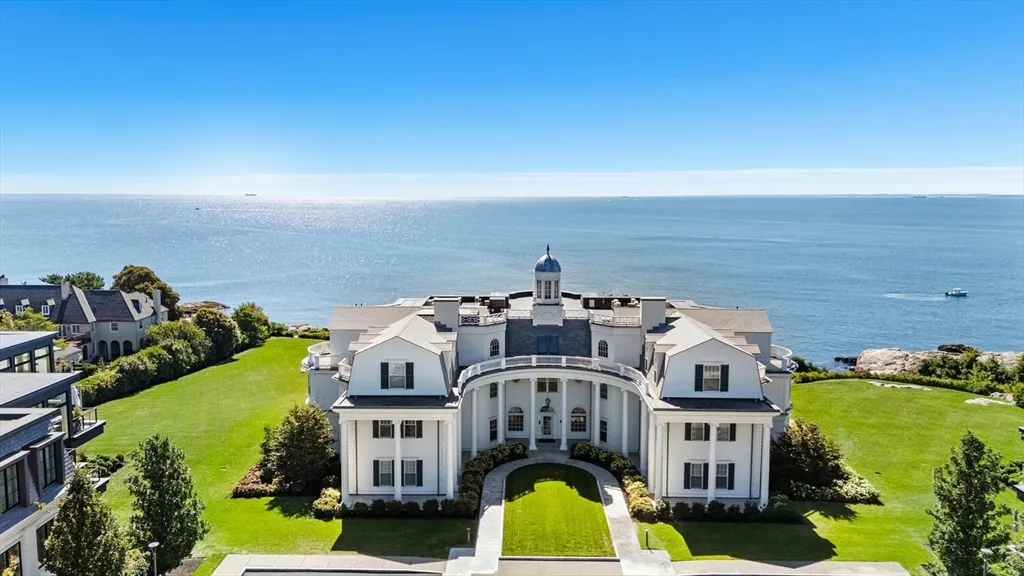 3 bed, 3 bath apartment for rent at 35 Littles Point Rd Unit S-201, Swampscott — photo 1 of 36