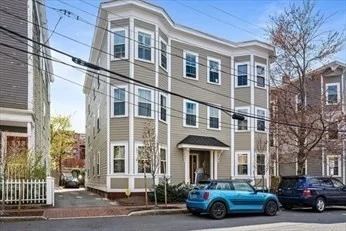 2 bed, 1 bath apartment for rent at 35 Magnolia Ave Unit 2, Central Square — photo 13 of 16