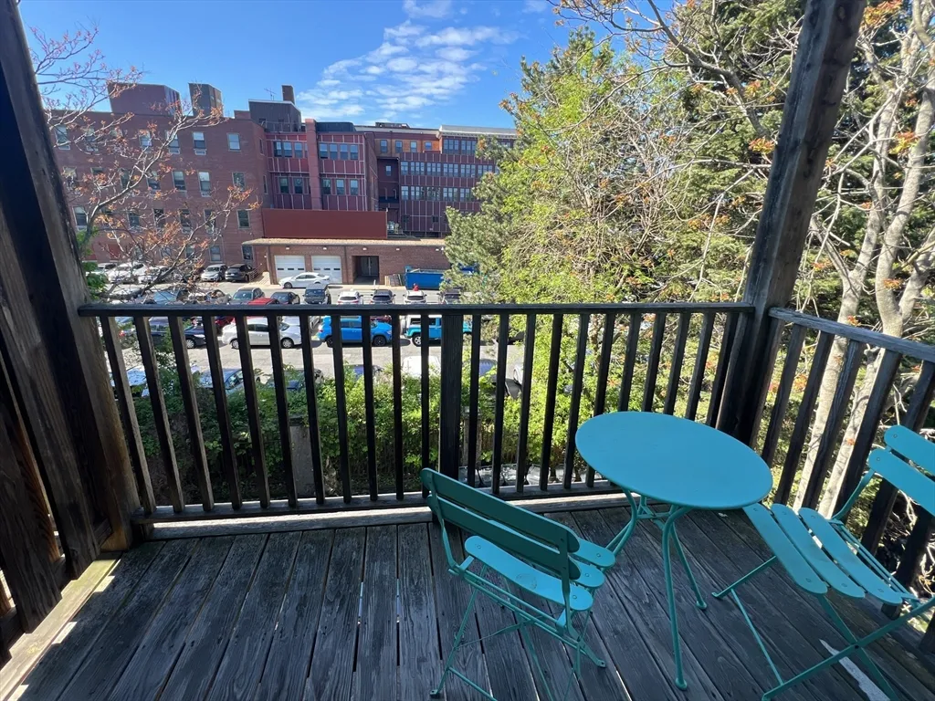 2 bed, 1.5 bath apartment for rent at 35 Magnolia Ave Unit 6, Mid Cambridge — photo 12 of 13