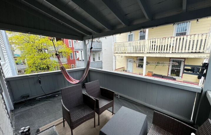 3.5 bed, 2 bath apartment for rent at 35 Magnus Ave Unit 2, Ward Two — photo 17 of 19