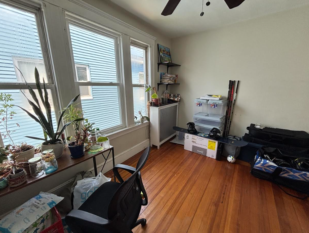3.5 bed, 2 bath apartment for rent at 35 Magnus Ave Unit 3a, Ward Two — photo 11 of 19