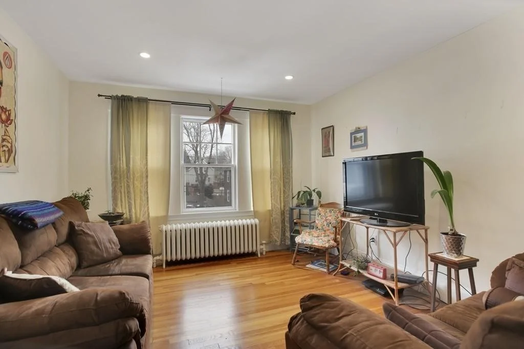 4 bed, 1 bath apartment for rent at 35 Manning St Unit 2, Roslindale — photo 2 of 15