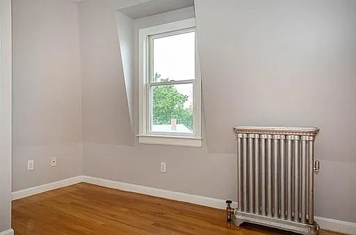 4.5 bed, 2 bath apartment for rent at 35 Maple St Unit 3, South Side — photo 16 of 19