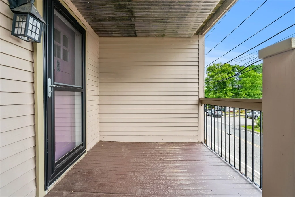 3 bed, 2 bath apartment for rent at 35 Merrimac Unit 35, Amesbury — photo 36 of 41