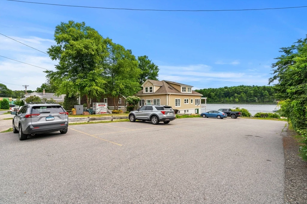 3 bed, 2 bath apartment for rent at 35 Merrimac Unit 35, Amesbury — photo 40 of 41