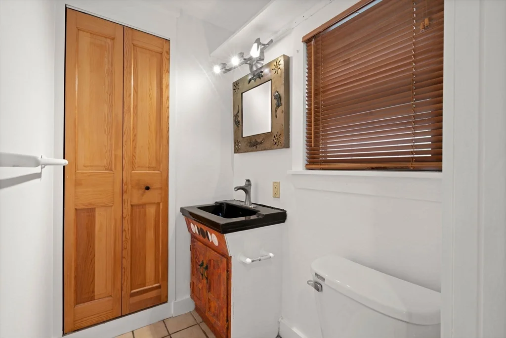 3 bed, 2 bath apartment for rent at 35 Merrimac Unit 35, Amesbury — photo 33 of 41