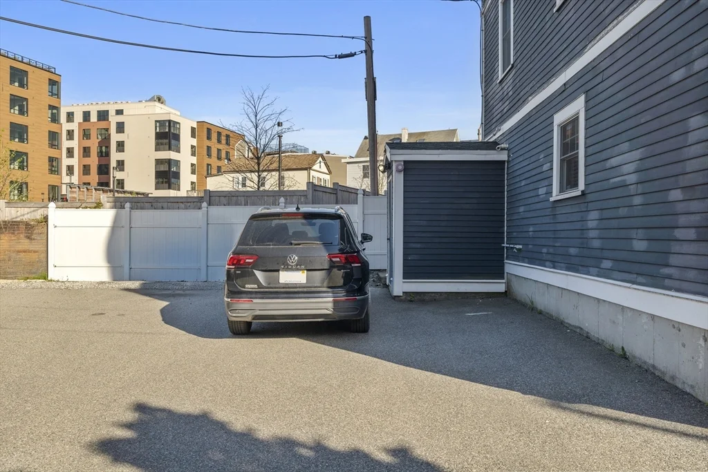 3 bed, 2 bath apartment for rent at 35 Middle St Unit A, South Boston — photo 23 of 24