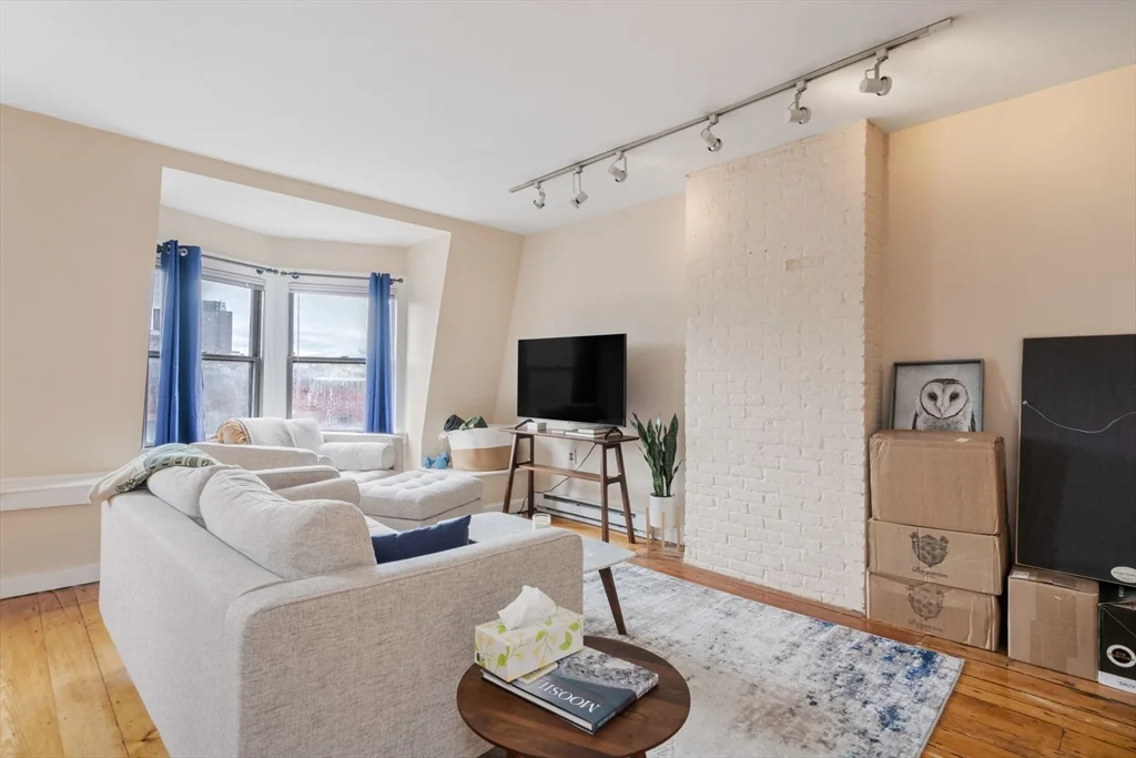 1 bed, 1 bath apartment for rent at 35 Milford St Unit 5, South End — photo 3 of 20
