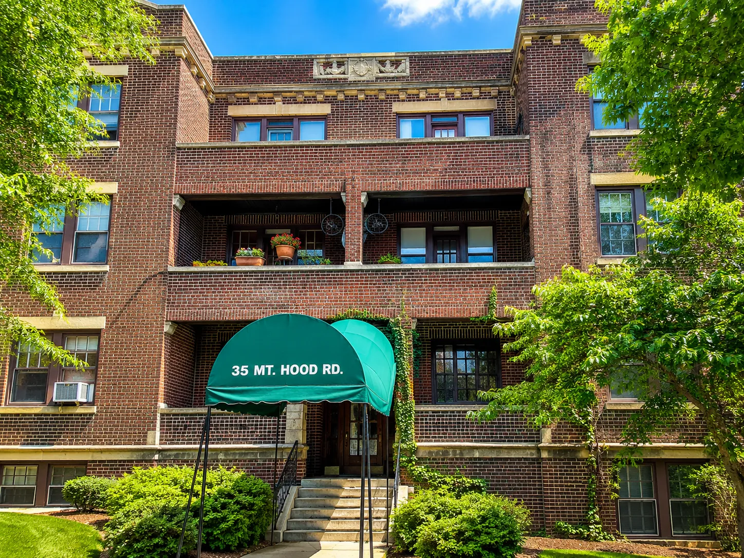 2 bed, 1 bath apartment for rent at 35 Mount Hood Rd Unit 9, Brighton — photo 1 of 8