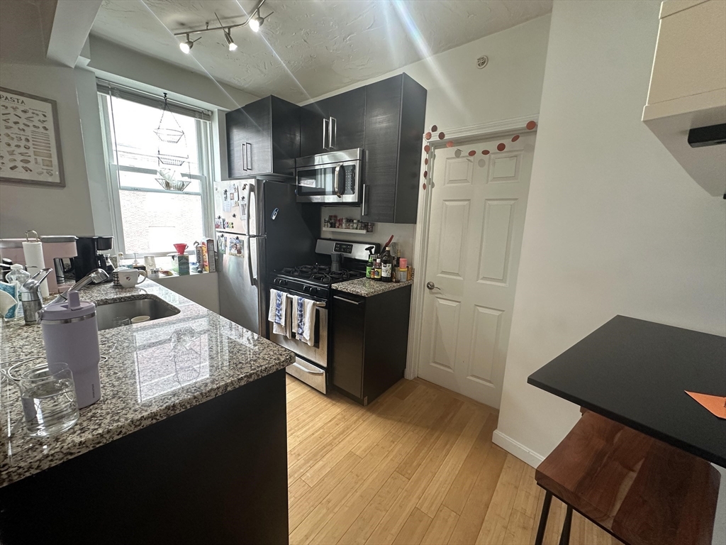 2 bed, 1 bath apartment for rent at 35 North Margin St Unit 6, North End — photo 6 of 11