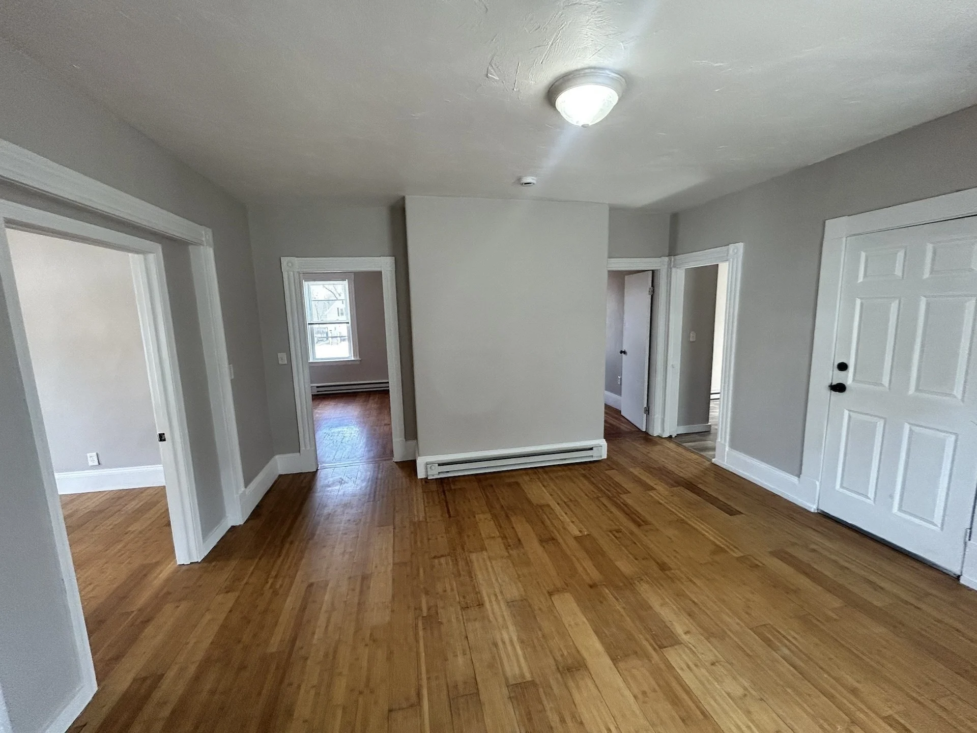 3 bed, 1 bath apartment for rent at 35 Newcomb Pl Unit 2, Taunton — photo 4 of 17