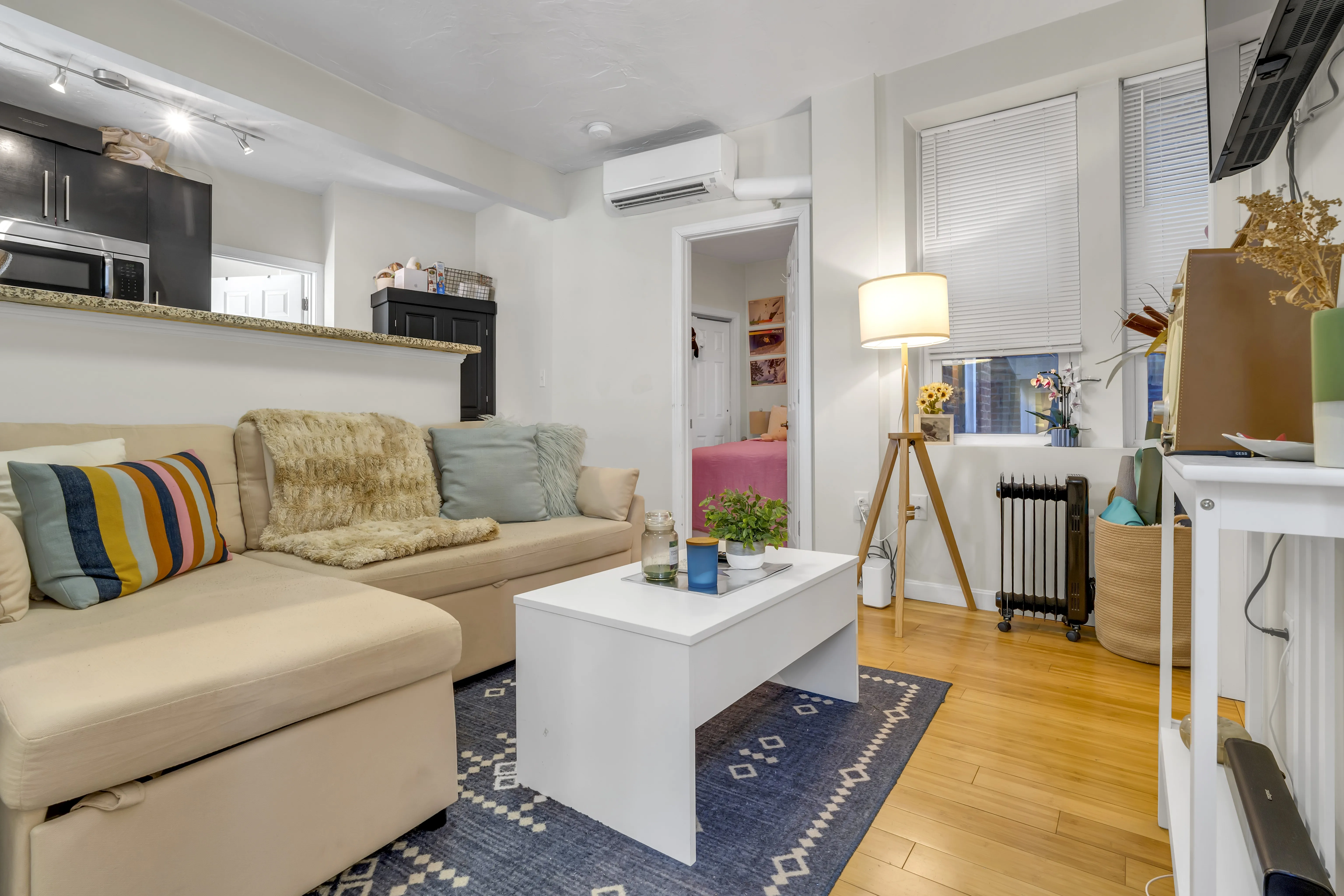 2 bed, 1 bath apartment for rent at 35 North Margin St Unit 4, North End — photo 4 of 16
